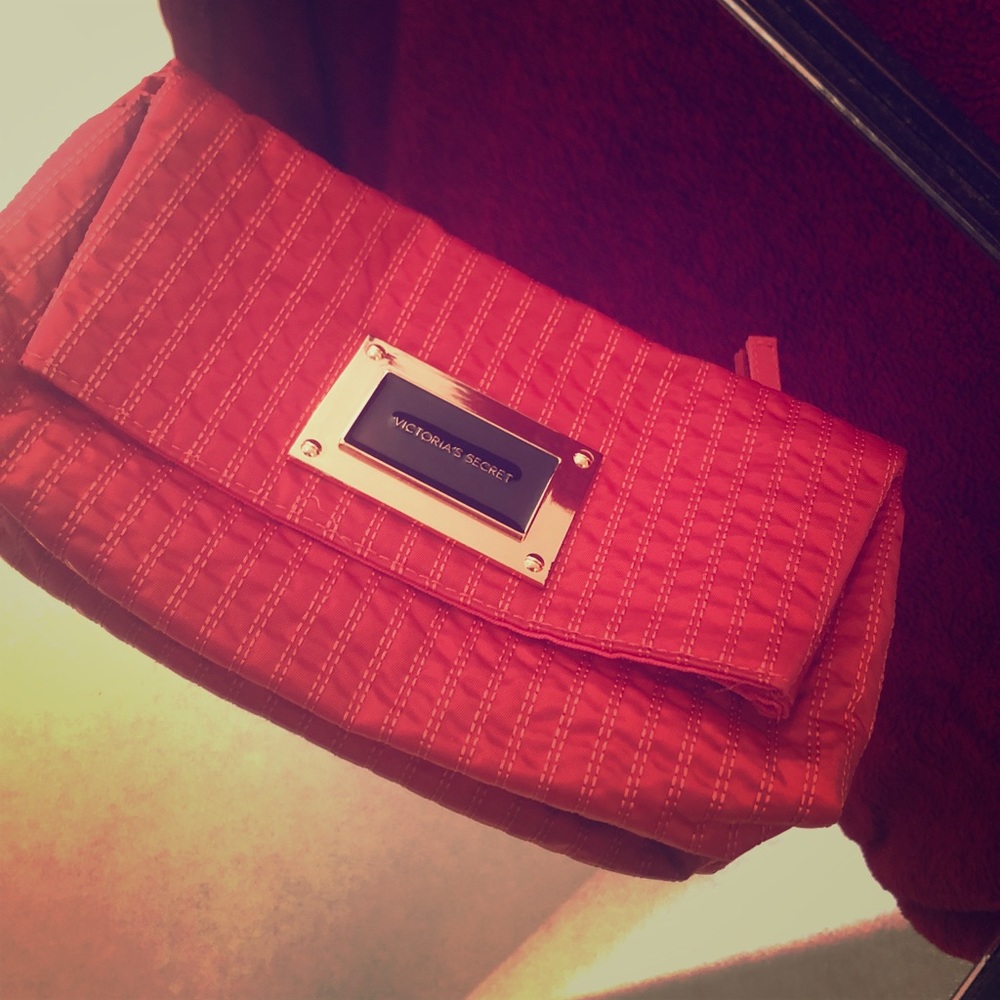 Victoria’s secret clutch